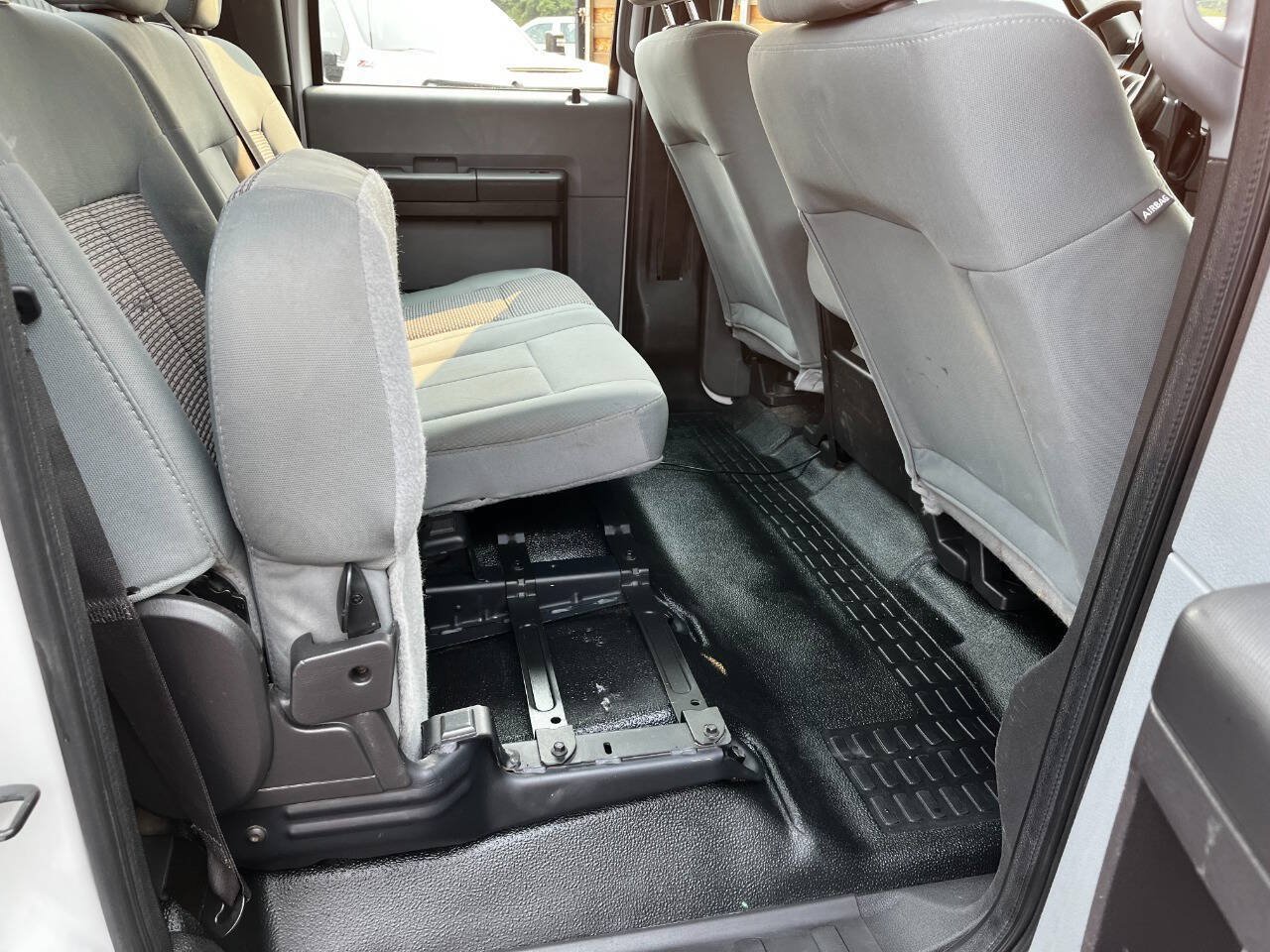 Used 2012 Ford F550 4x4 Crew Cab Super Duty w/ Payload Upgrade Pkg image 19