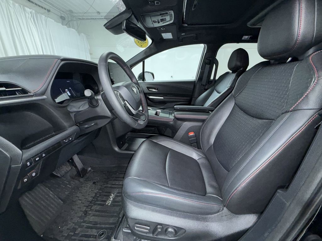 Certified 2025 Toyota Sienna XSE w/ XSE Plus Package AWD/4WD image 13