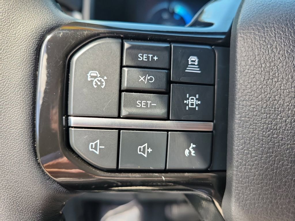 Certified 2025 Ford F150 Lightning Platinum image 23