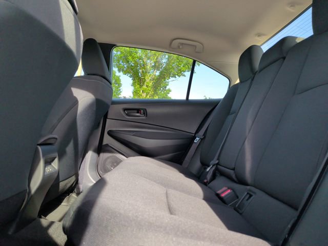 Used 2025 Toyota Corolla LE FWD image 26