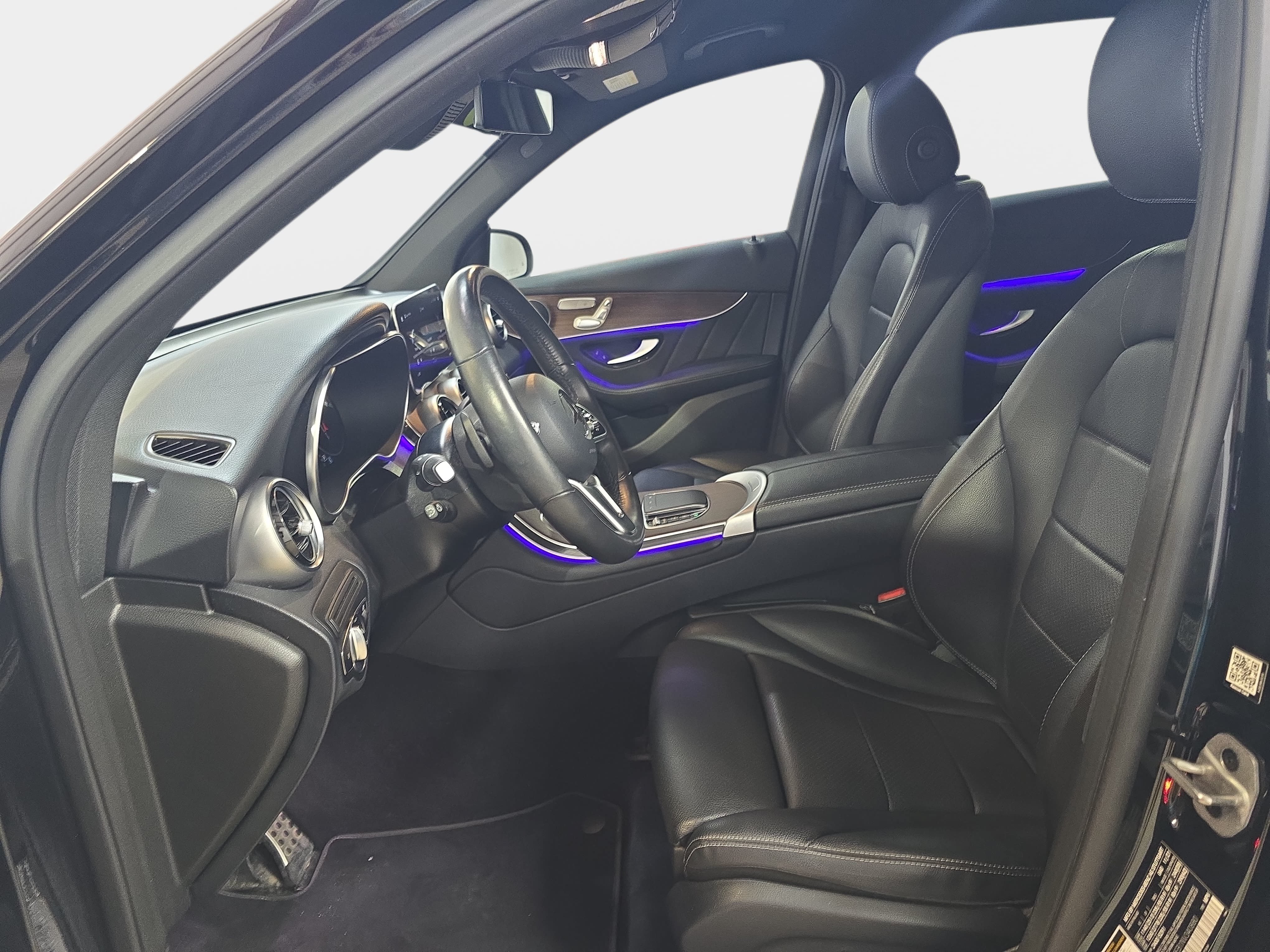 Used 2022 Mercedes-Benz GLC 300 4MATIC image 12