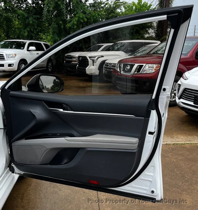 Used 2020 Toyota Camry LE FWD image 26