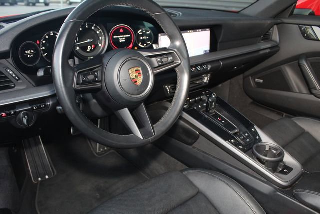 Certified 2021 Porsche 911 Carrera image 4