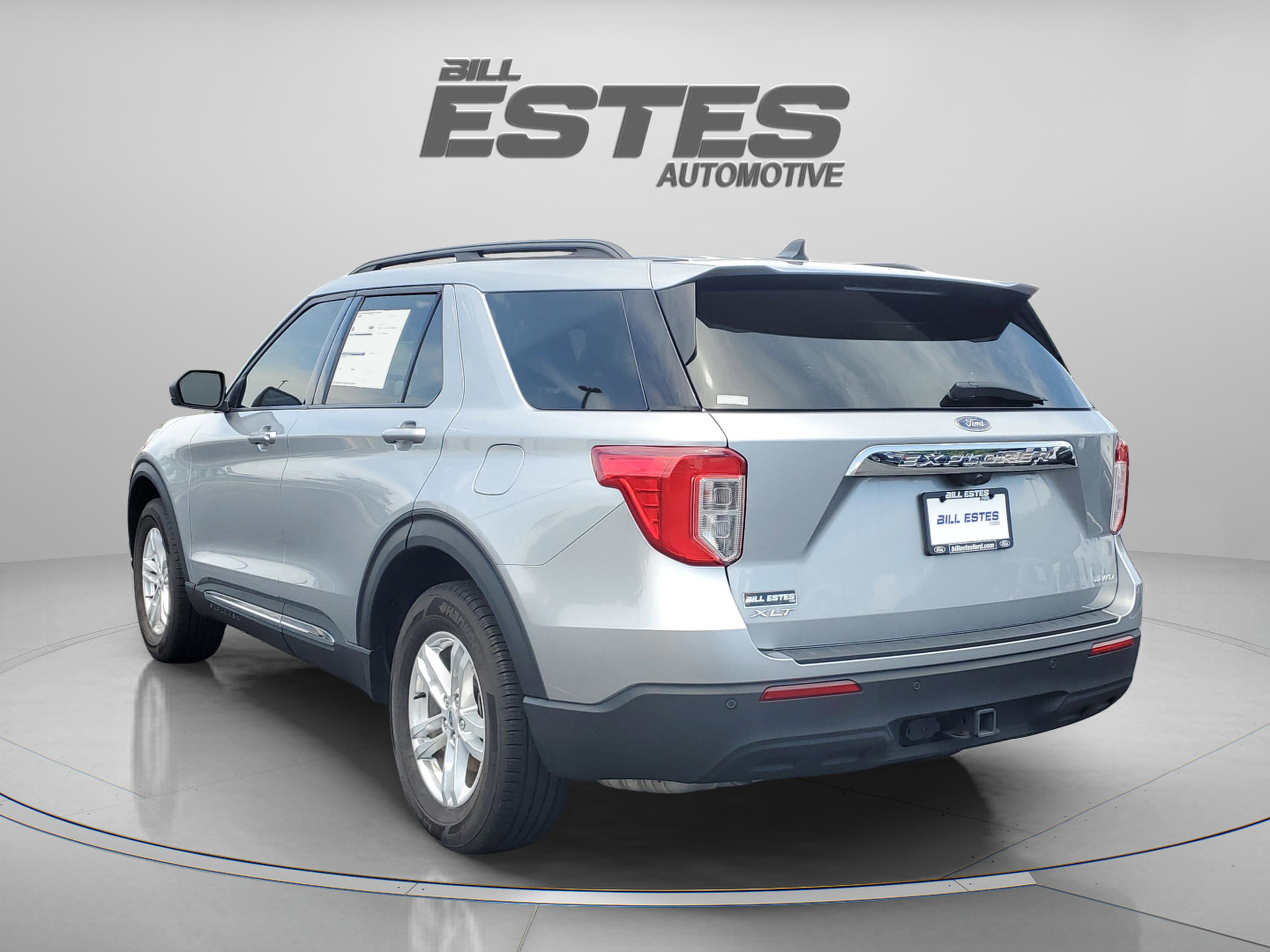Certified 2023 Ford Explorer XLT w/ Class IV Trailer Tow Package AWD/4WD image 2