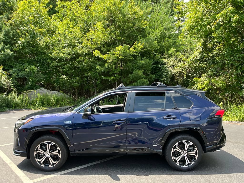 Used 2024 Toyota RAV4 XSE w/ Weather Package AWD/4WD image 2