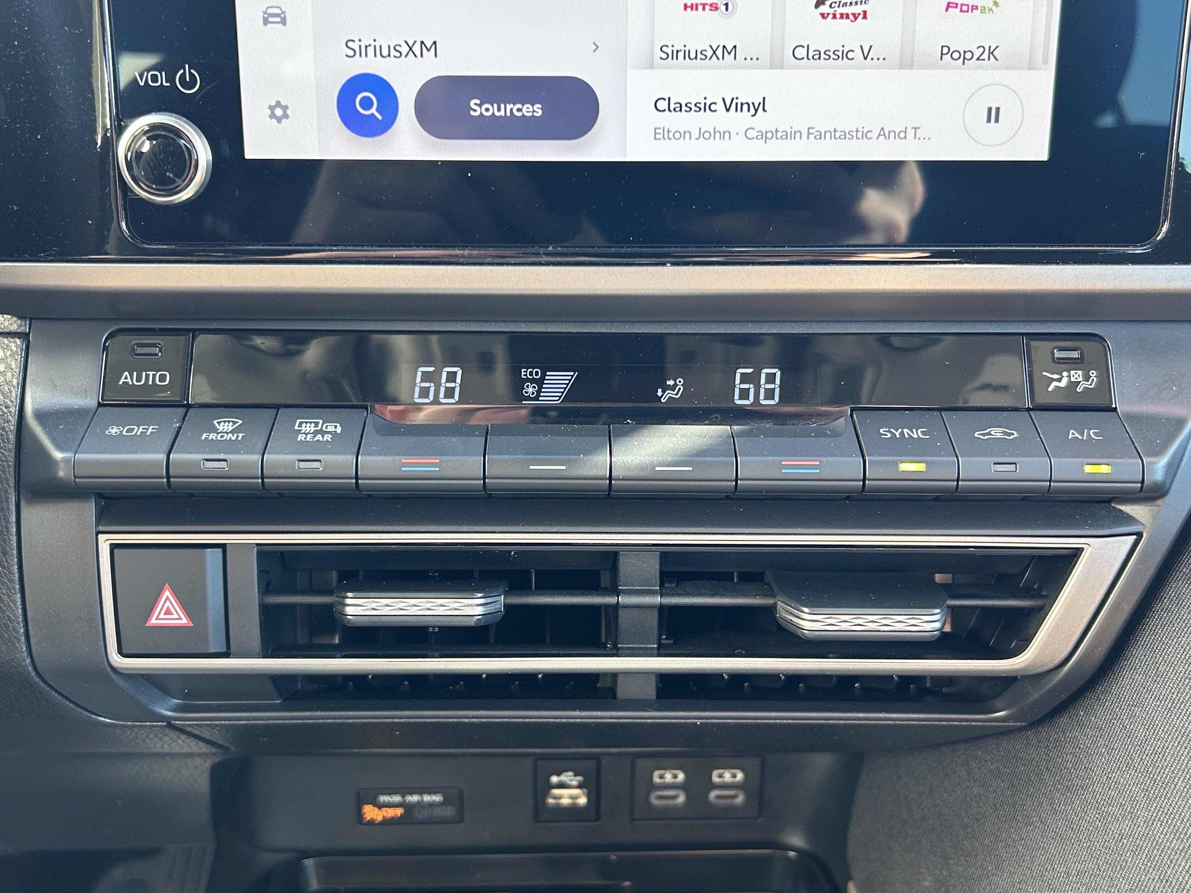 Certified 2025 Toyota Camry LE FWD image 28
