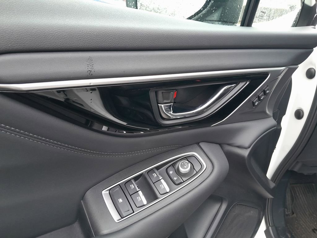 Used 2022 Subaru Outback Limited image 11