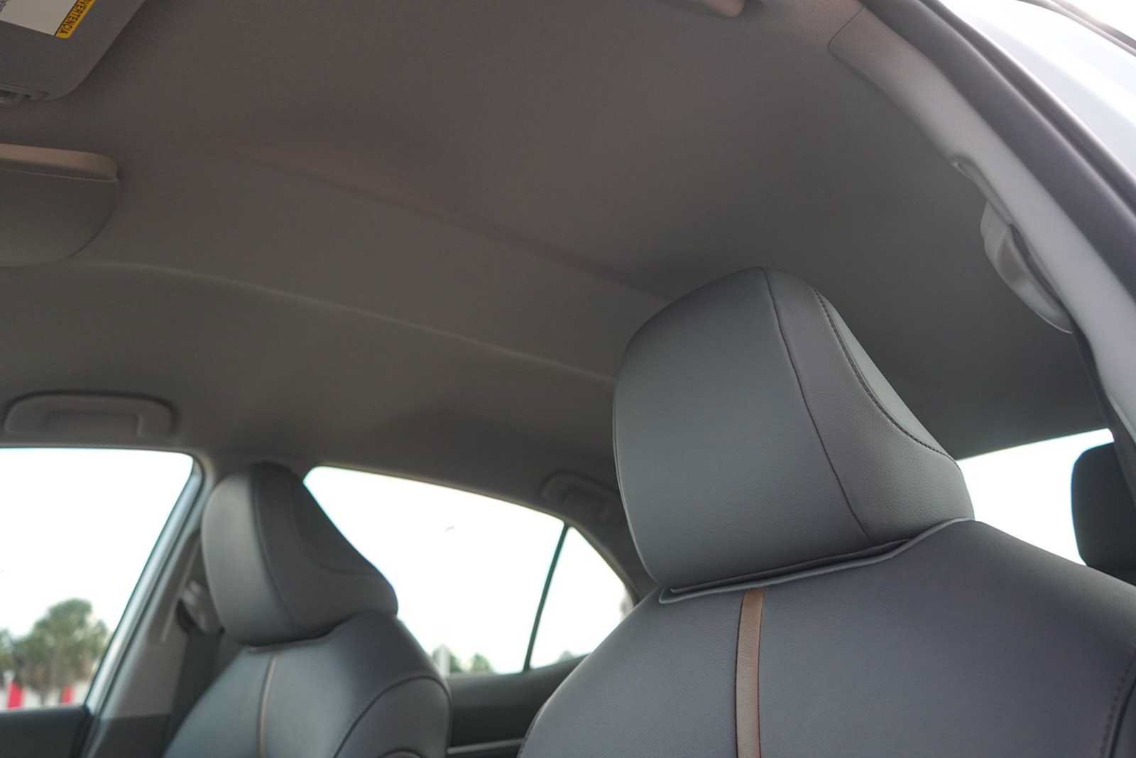 Used 2020 Toyota Camry XLE FWD image 26