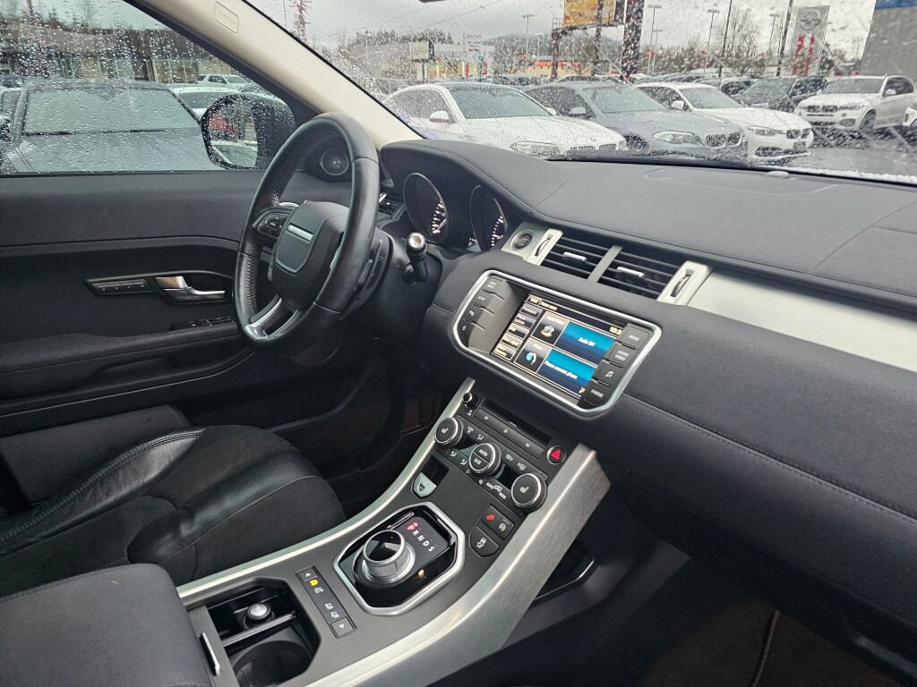 Used 2014 Land Rover Range Rover Evoque Pure image 11