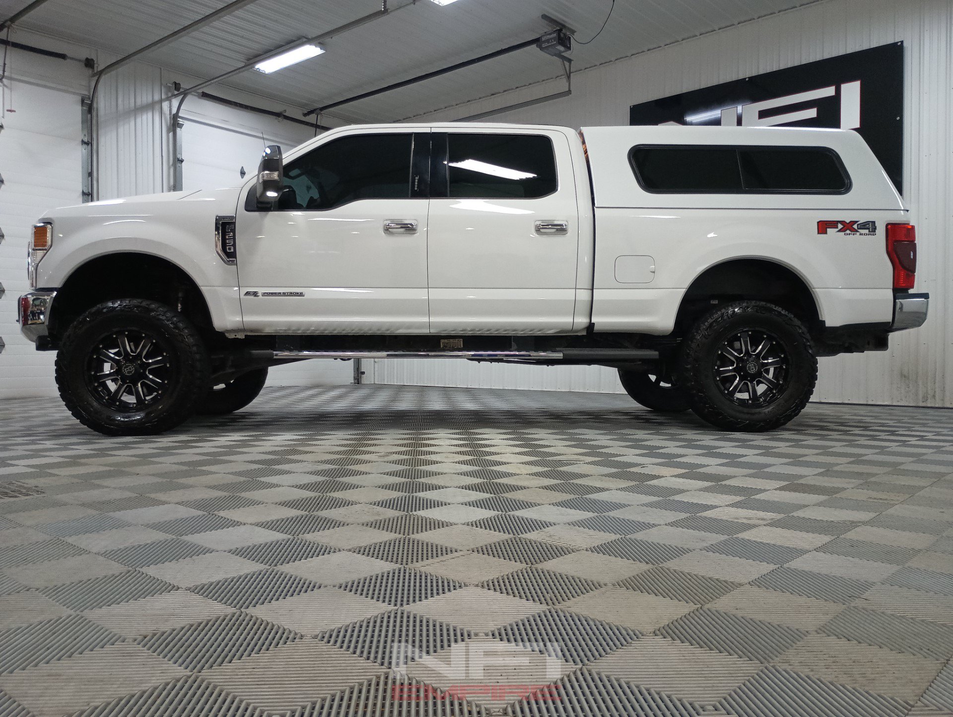 Used 2020 Ford F250 XLT w/ XLT Premium Package AWD/4WD image 11
