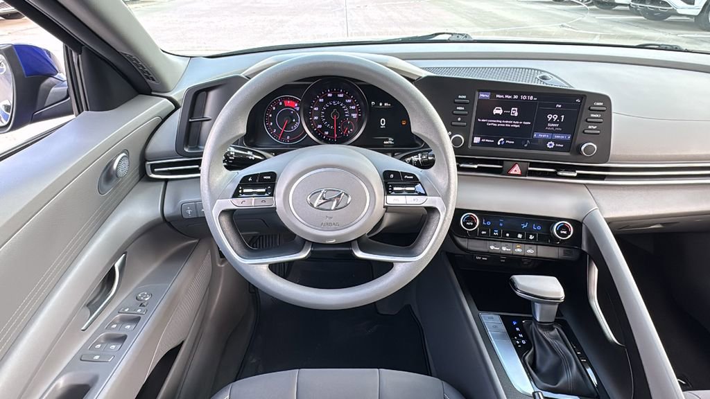 Used 2023 Hyundai Elantra SEL image 21