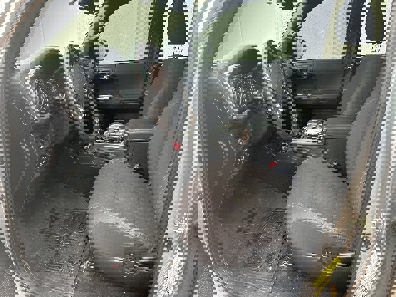 Used 2017 Toyota Tacoma TRD Off-Road image 5