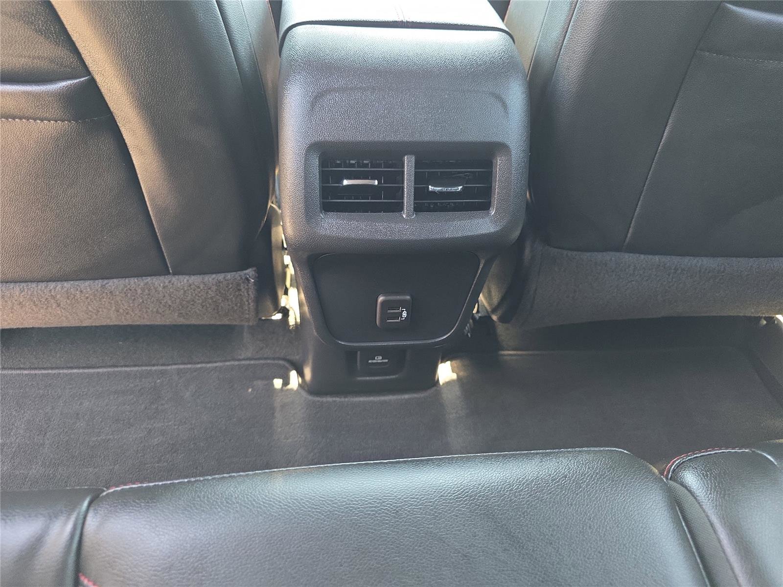 Used 2023 Chevrolet Equinox RS w/ RS Leather Package image 25