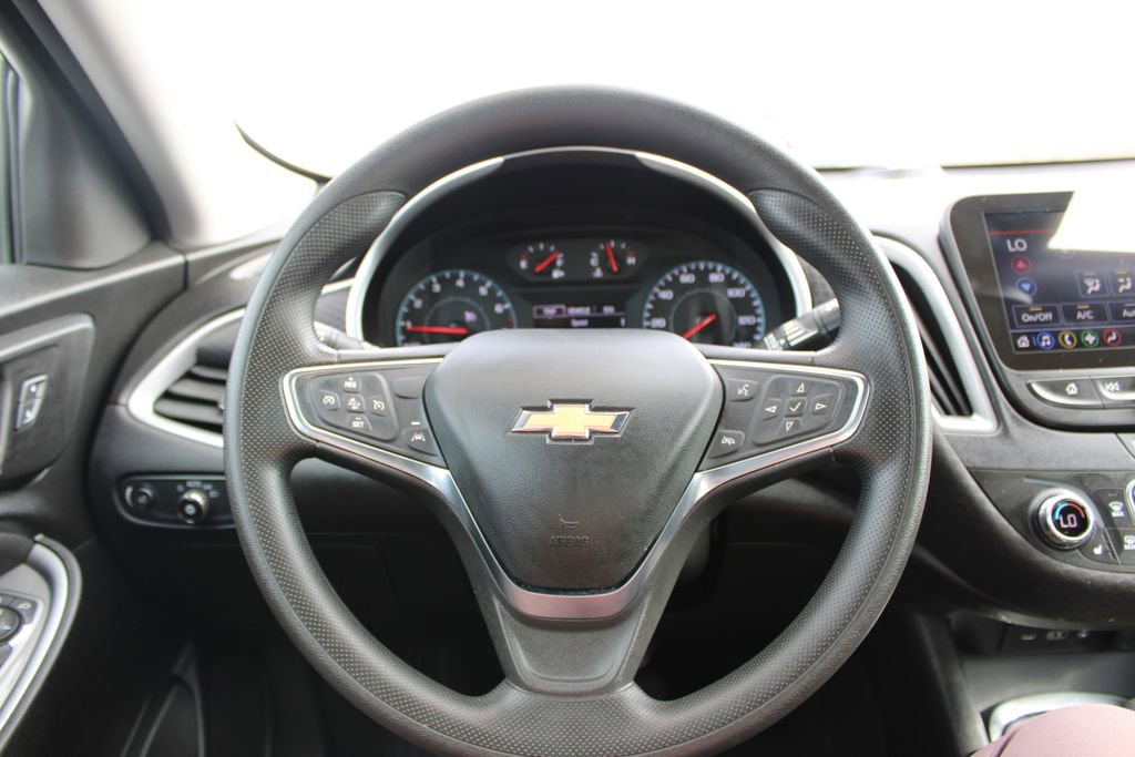Used 2024 Chevrolet Malibu LT image 34