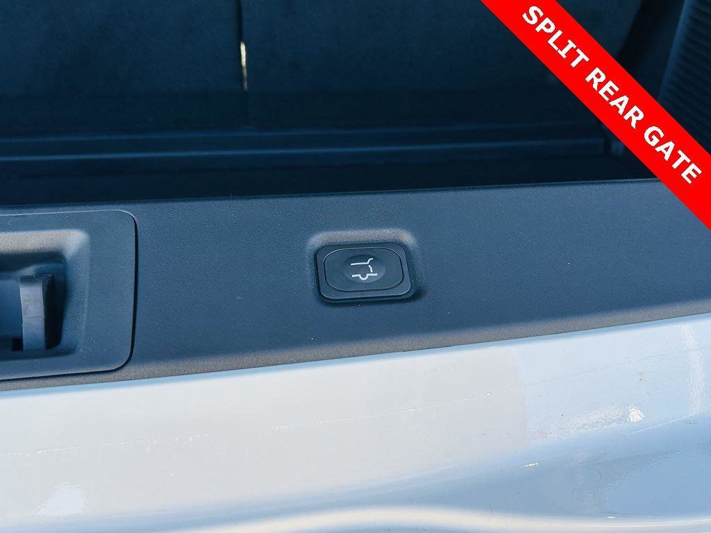 New 2025 Lincoln Navigator Reserve w/ Jet Appearance Package image 17