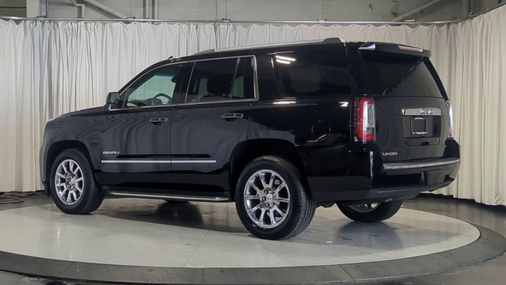 Used 2016 GMC Yukon Denali w/ Open Road Package AWD/4WD image 8