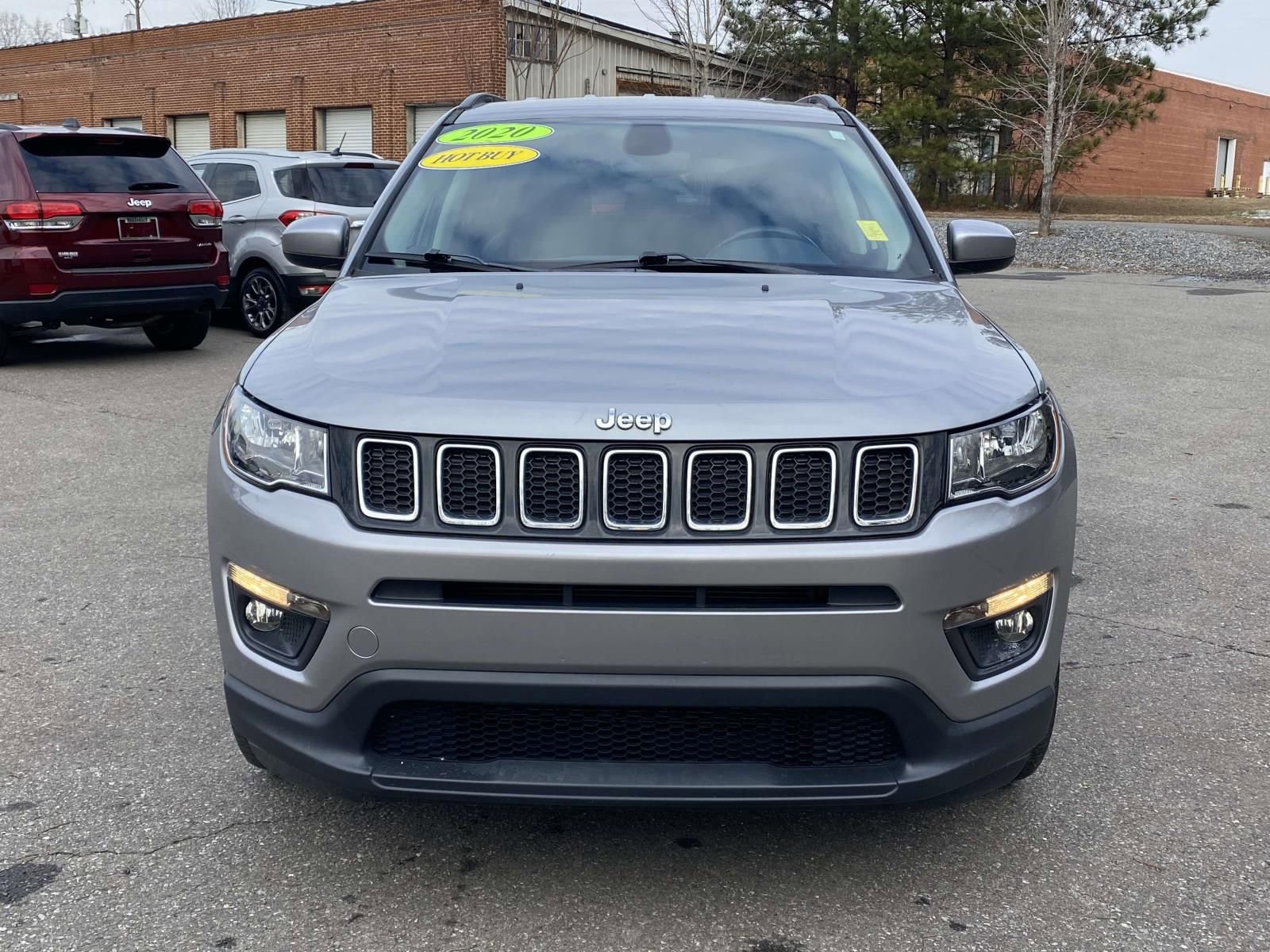 Used 2020 Jeep Compass Latitude video 2