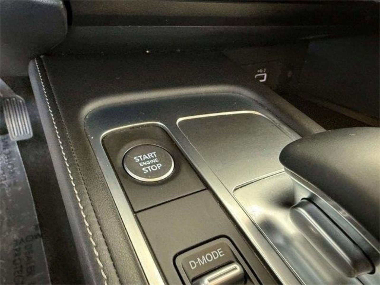 Used 2025 INFINITI QX60 Luxe image 56