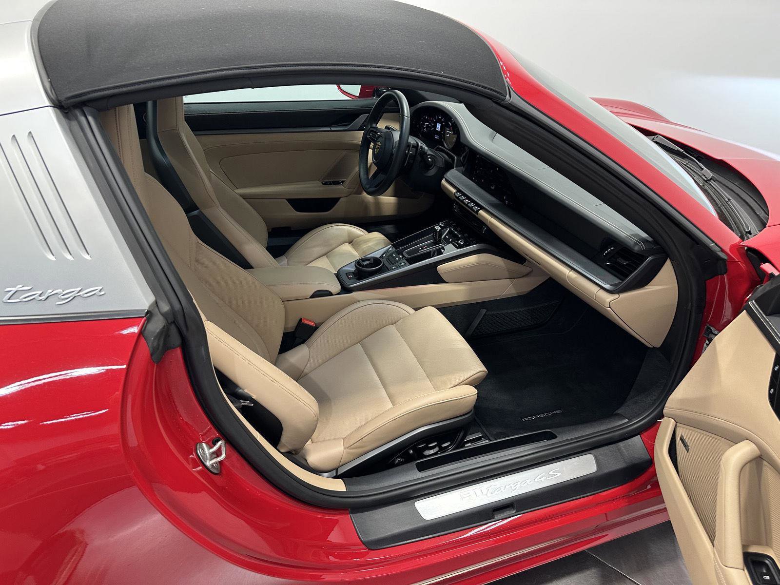 Used 2024 Porsche 911 Targa 4S AWD/4WD image 38