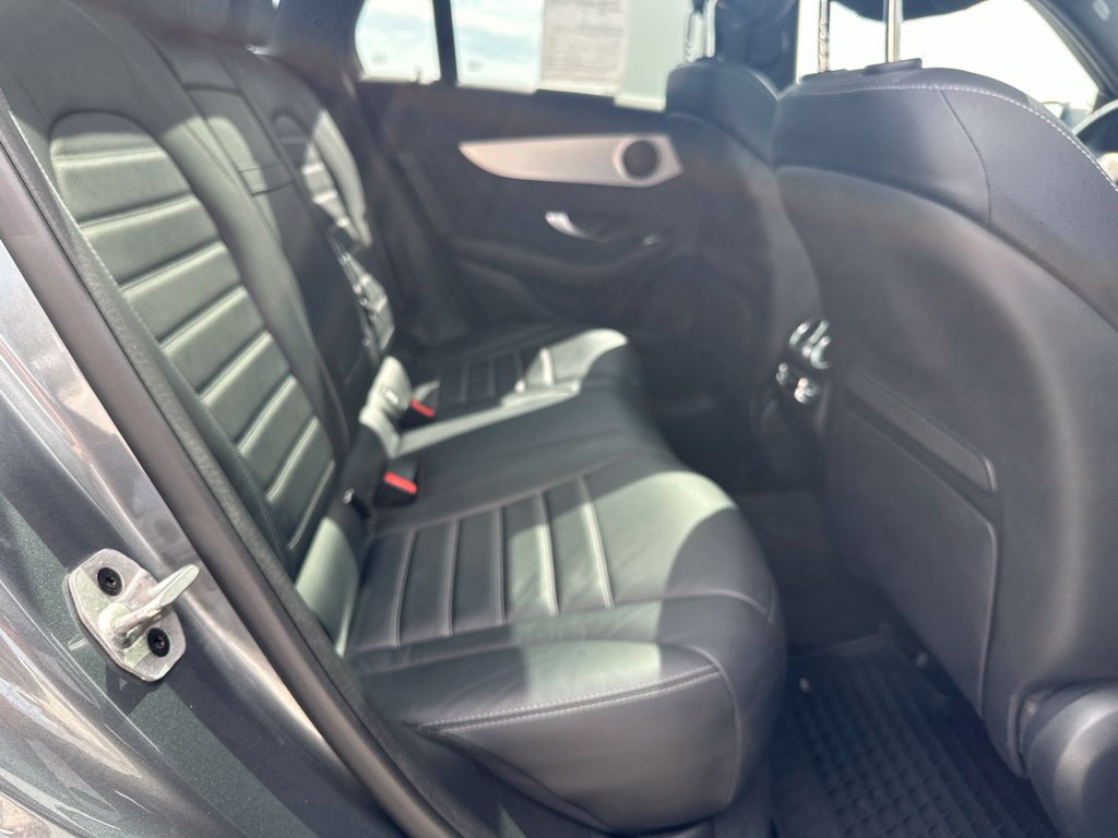 Used 2022 Mercedes-Benz GLC 43 AMG 4MATIC image 30