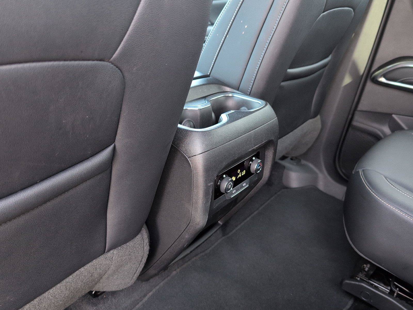 Certified 2025 Chevrolet Traverse LT AWD/4WD image 31