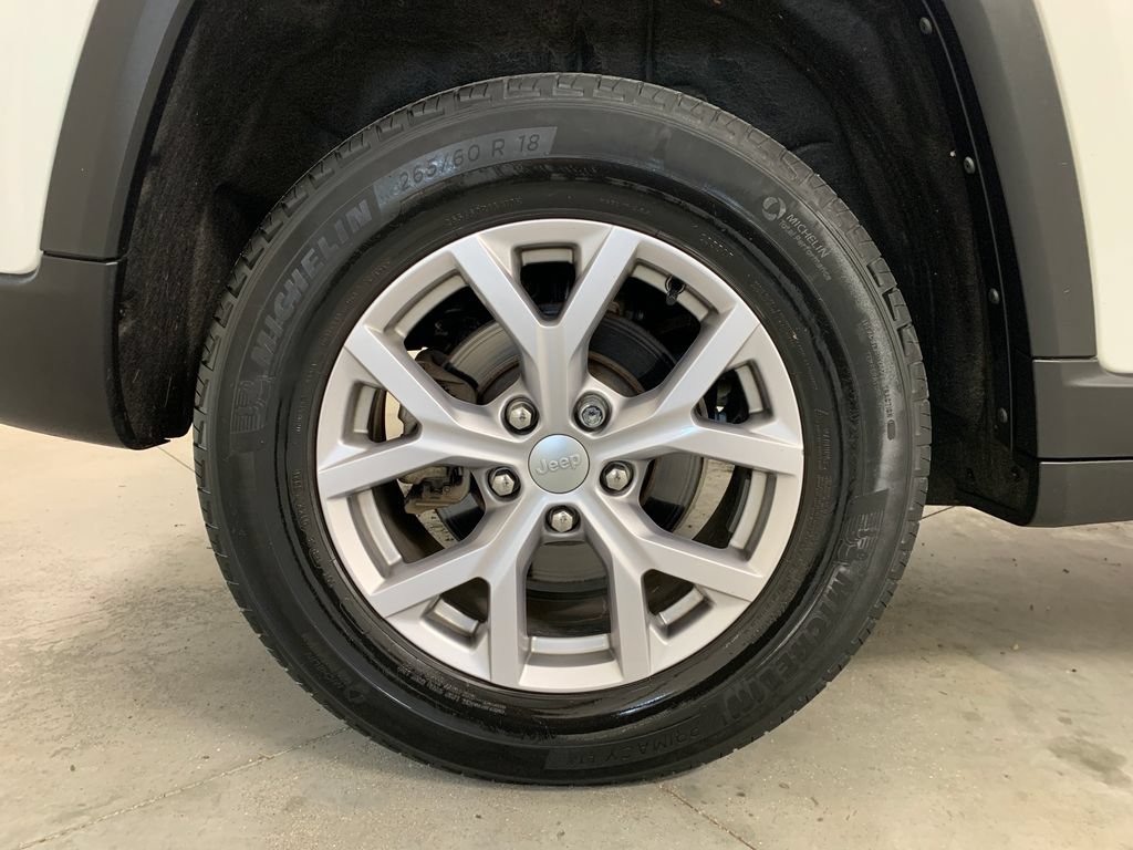 Used 2022 Jeep Grand Cherokee Limited AWD/4WD image 10