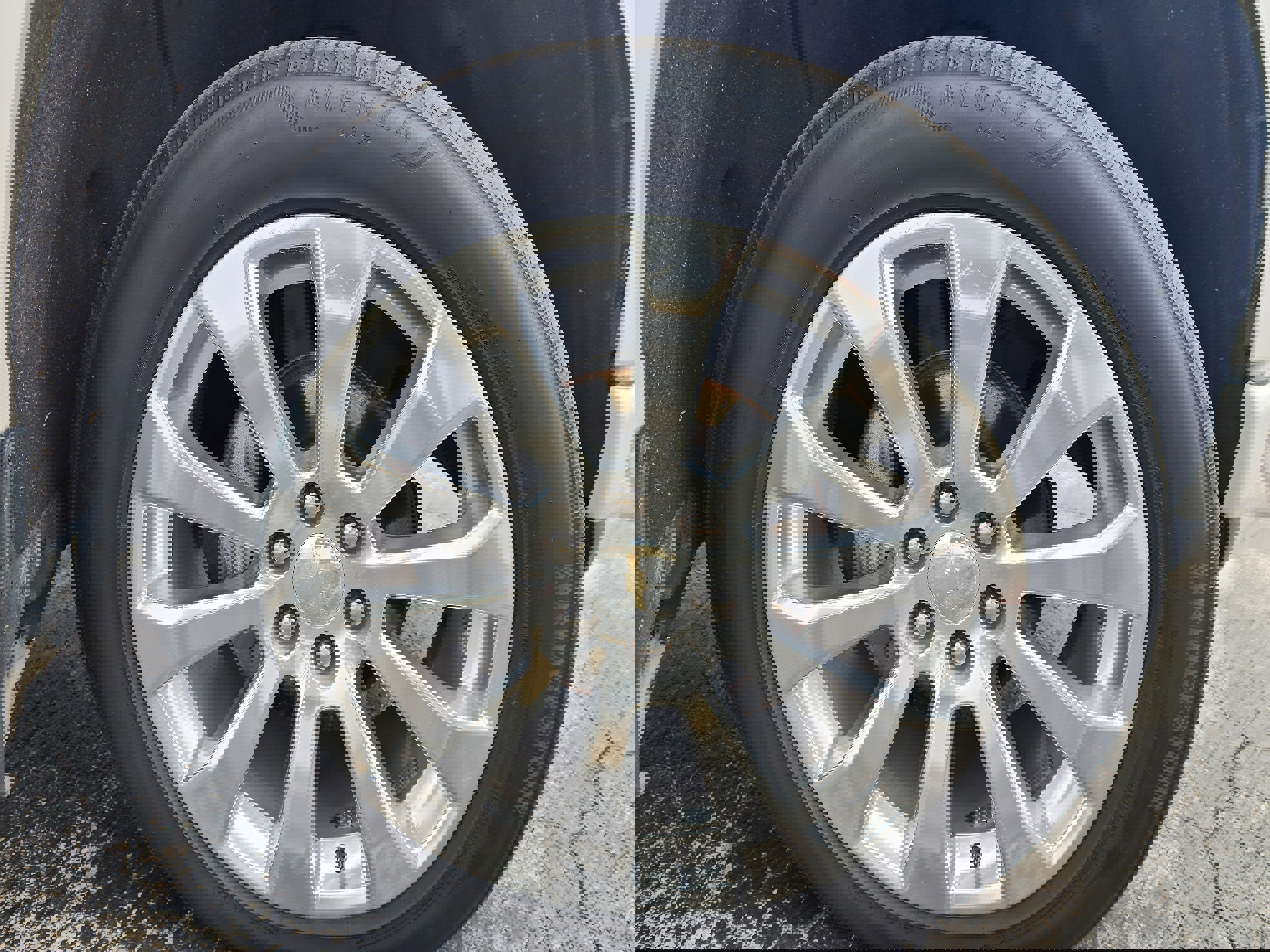 Used 2021 Chevrolet Silverado 1500 High Country w/ Technology Package image 14