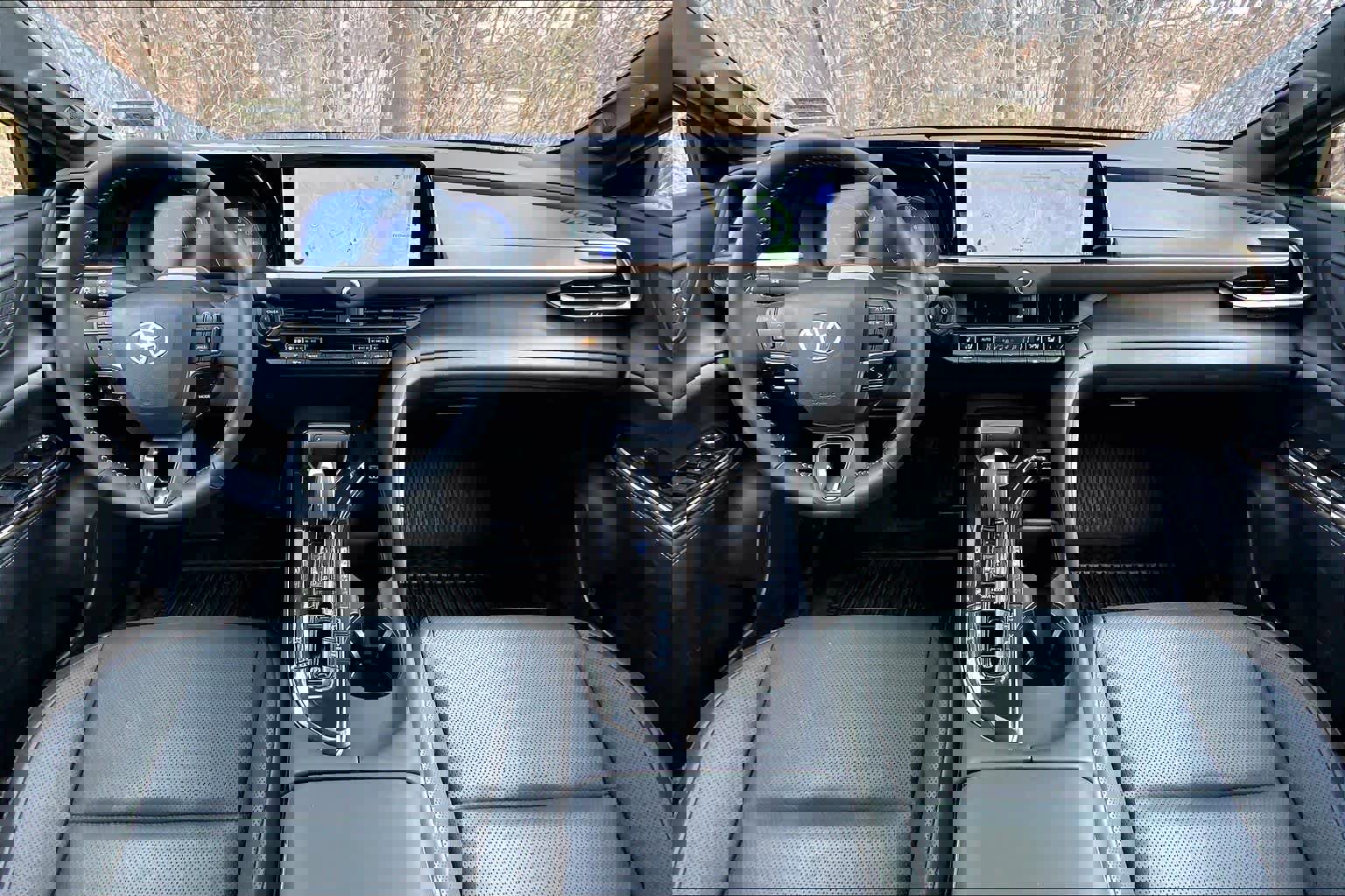 Used 2026 Toyota Crown Limited w/ Advanced Technology Package image 16