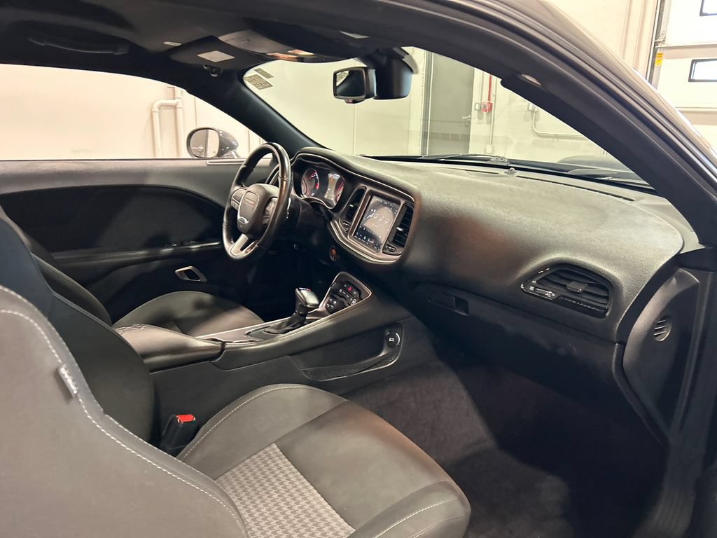 Used 2019 Dodge Challenger R/T Scat Pack w/ Driver Convenience Group RWD image 30