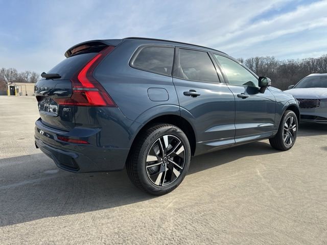 New 2026 Volvo XC60 B5 Plus w/ Protection Package Premier AWD/4WD image 7