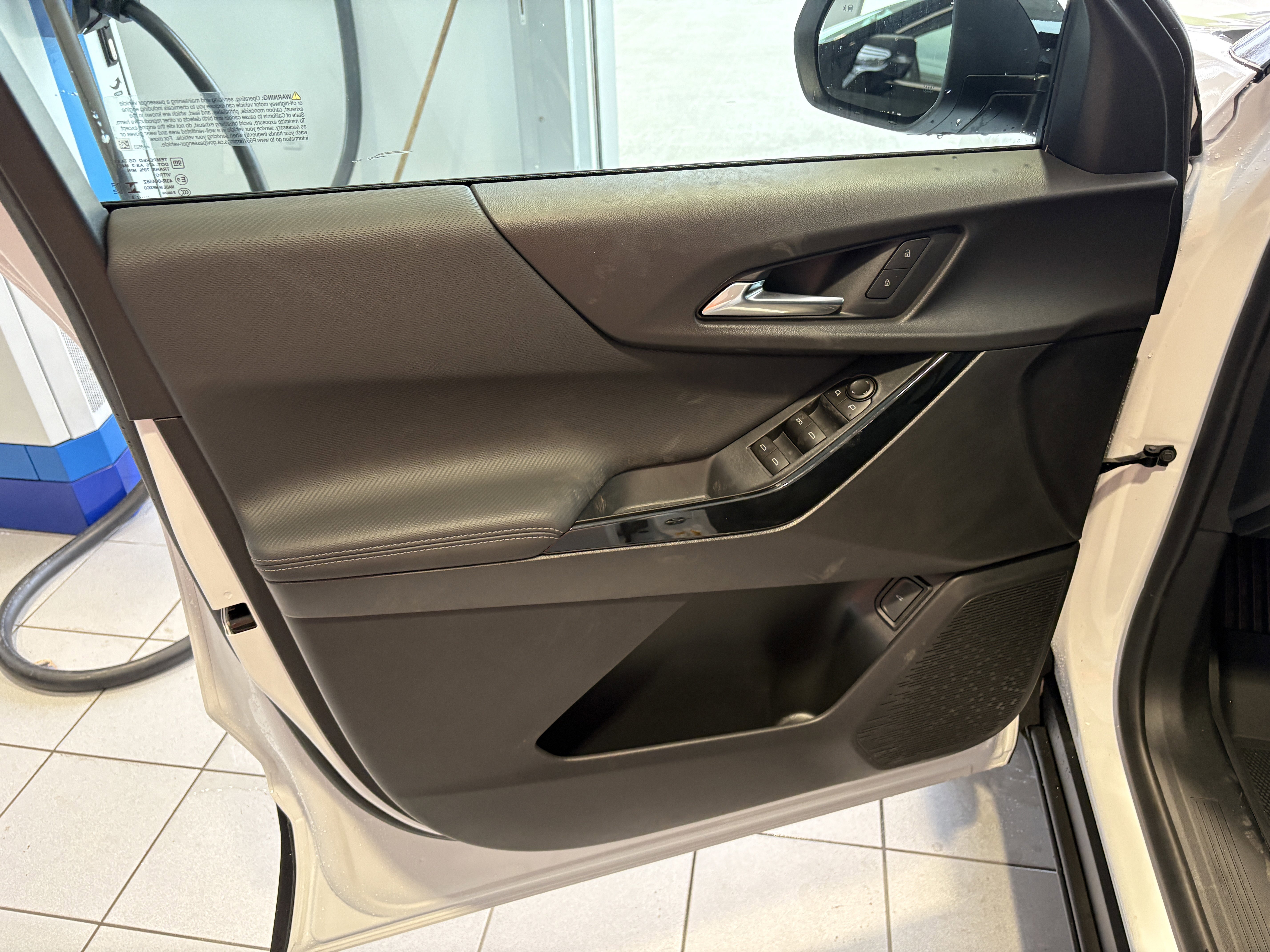 New 2026 Chevrolet Equinox LT w/ Convenience Package II image 10