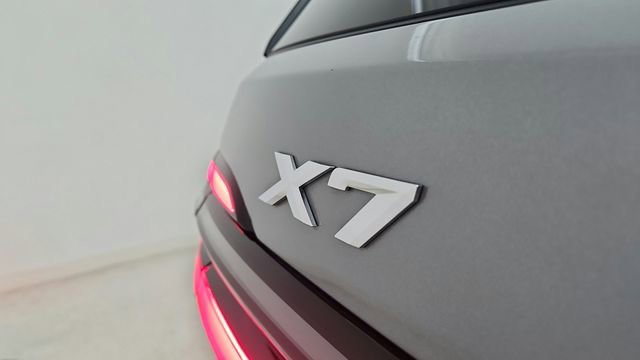 Used 2026 BMW X7 xDrive40i image 64