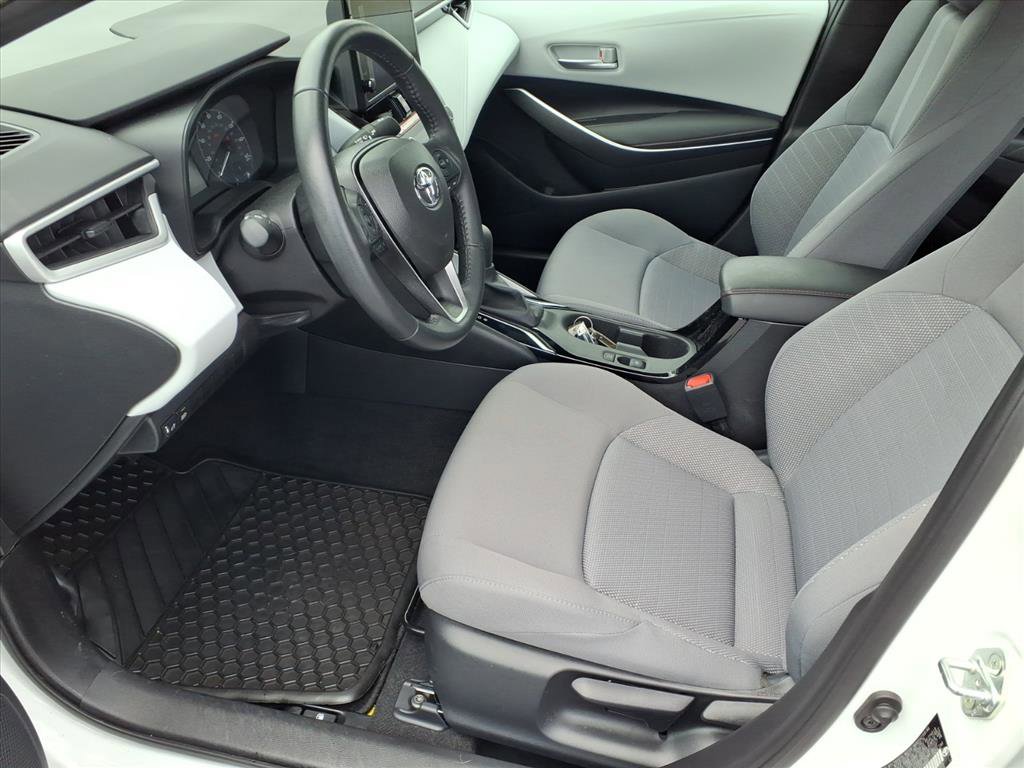 Used 2025 Toyota Corolla SE image 11