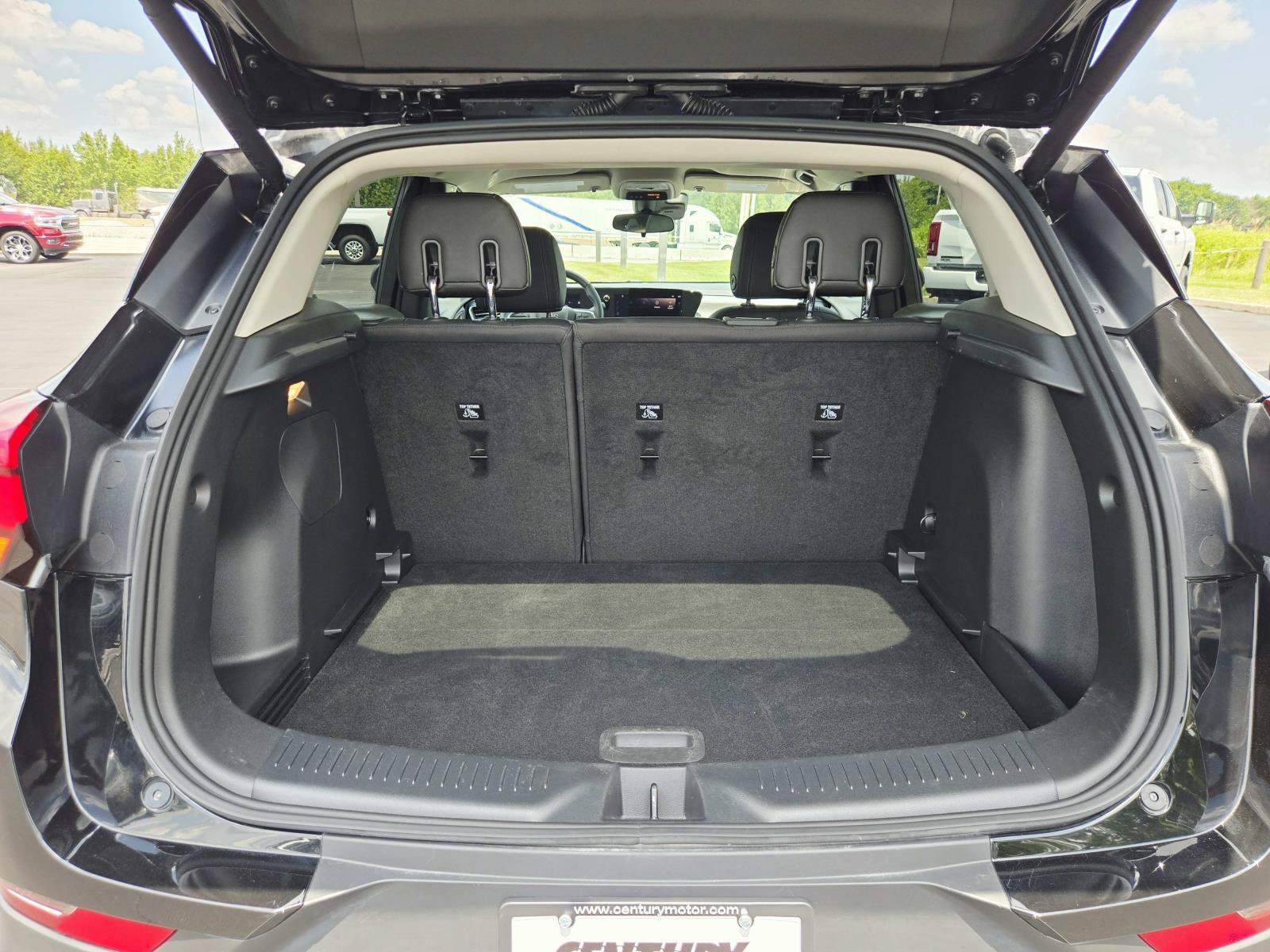 Used 2025 Buick Encore GX Preferred w/ Comfort Package AWD/4WD image 14