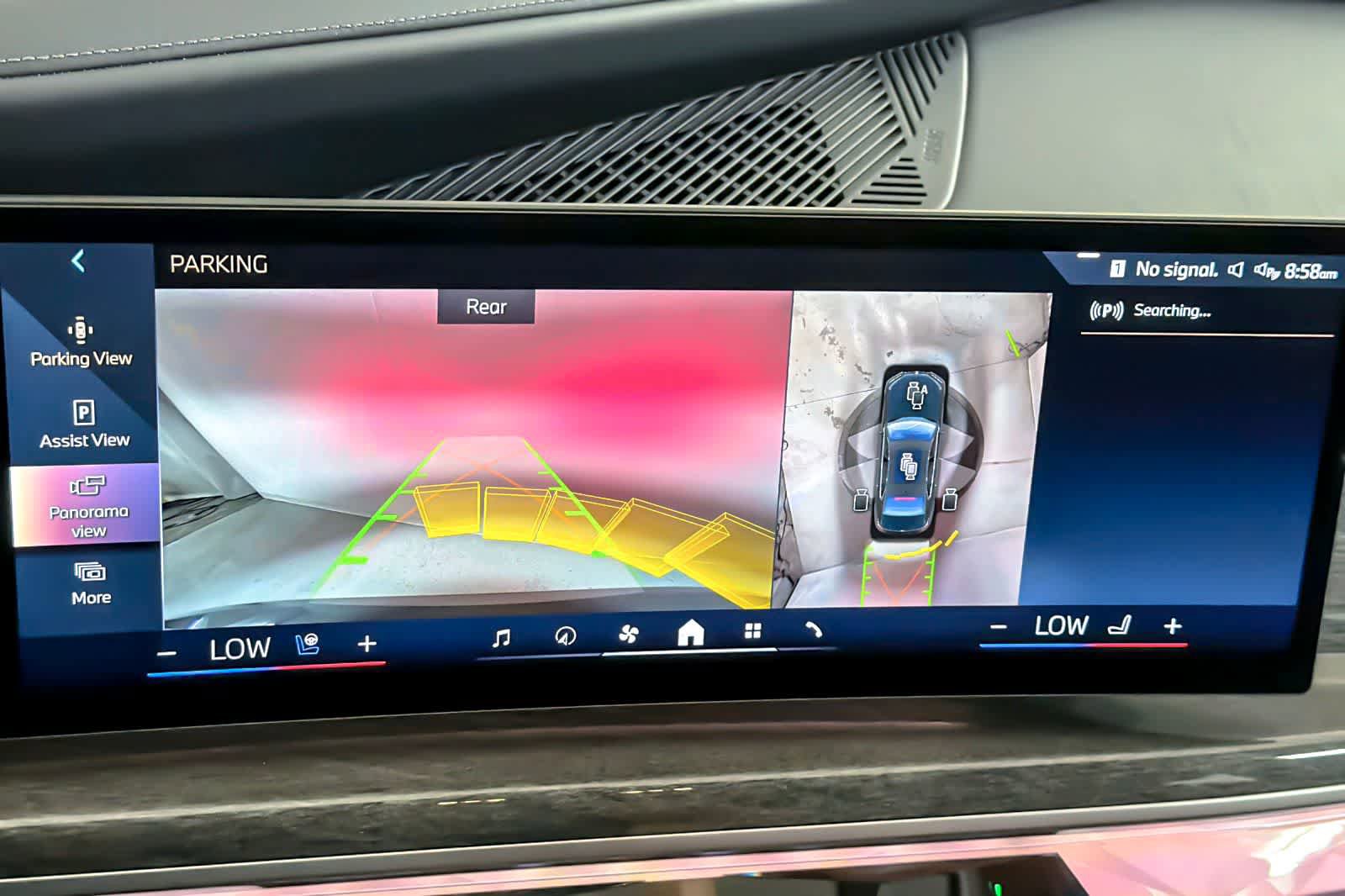 Used 2023 BMW i7 xDrive60 AWD/4WD image 19
