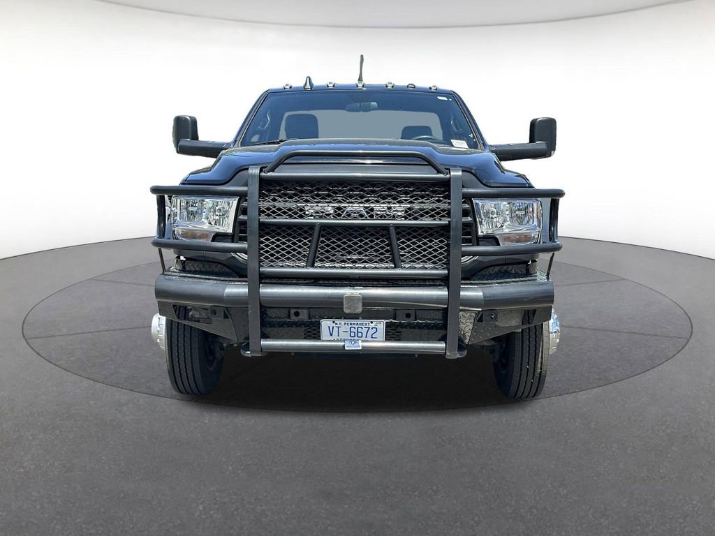 Used 2022 RAM 5500 Tradesman RWD image 9