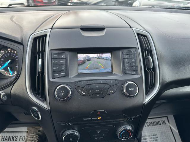 Used 2017 Ford Edge SE image 22