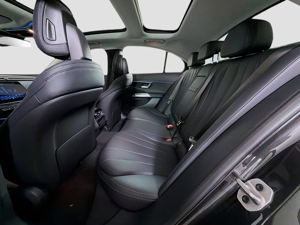 New 2026 Mercedes-Benz E 350 4MATIC Sedan image 24
