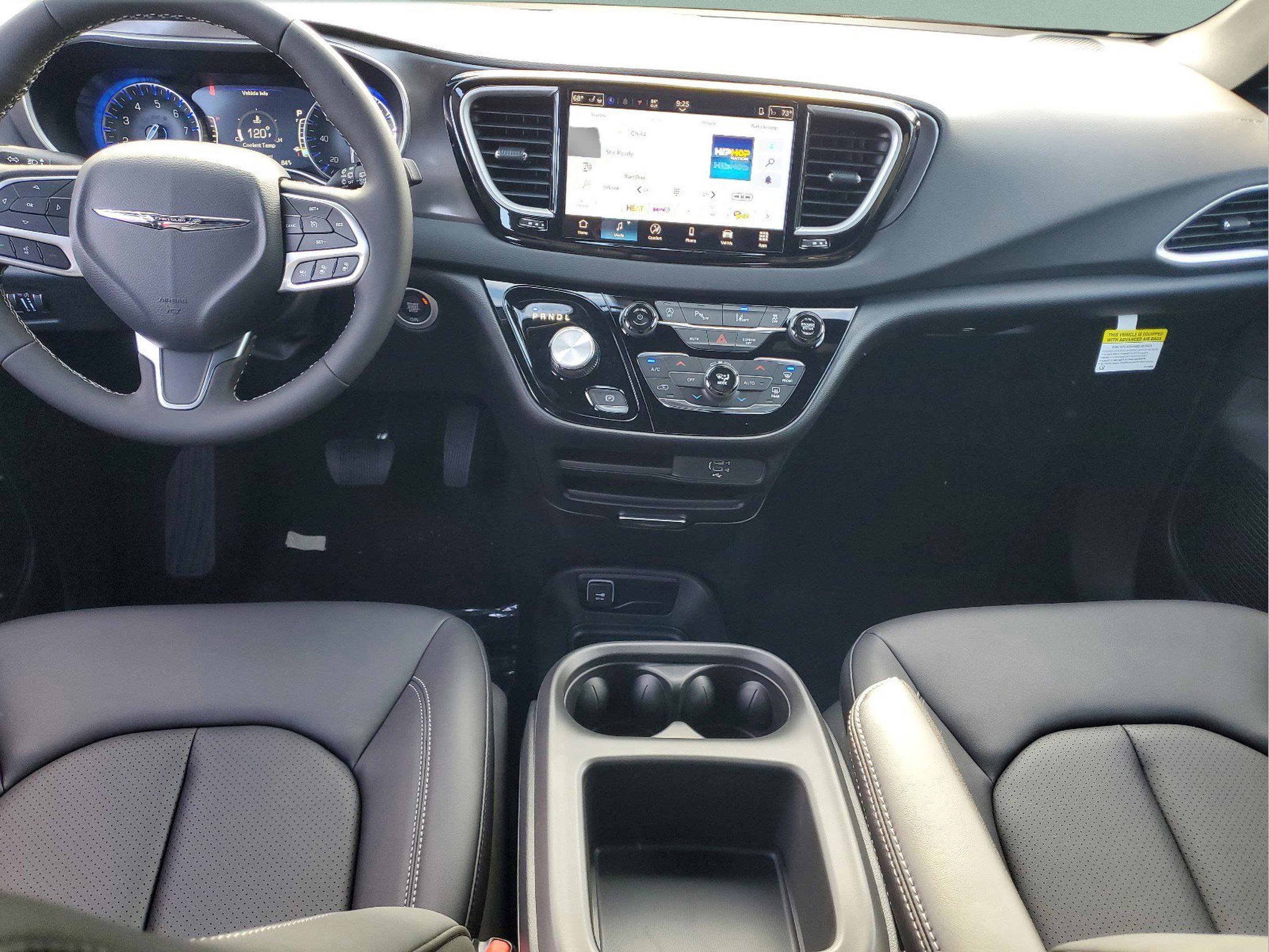 New 2026 Chrysler Voyager LX image 13