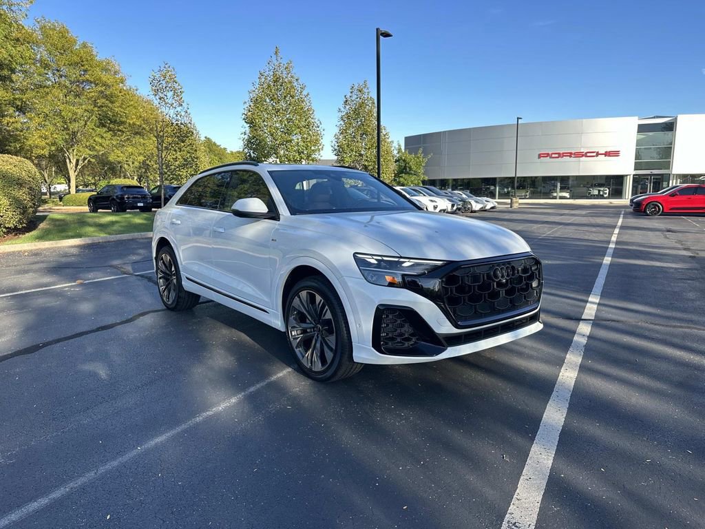 New 2025 Audi Q8 Premium Plus