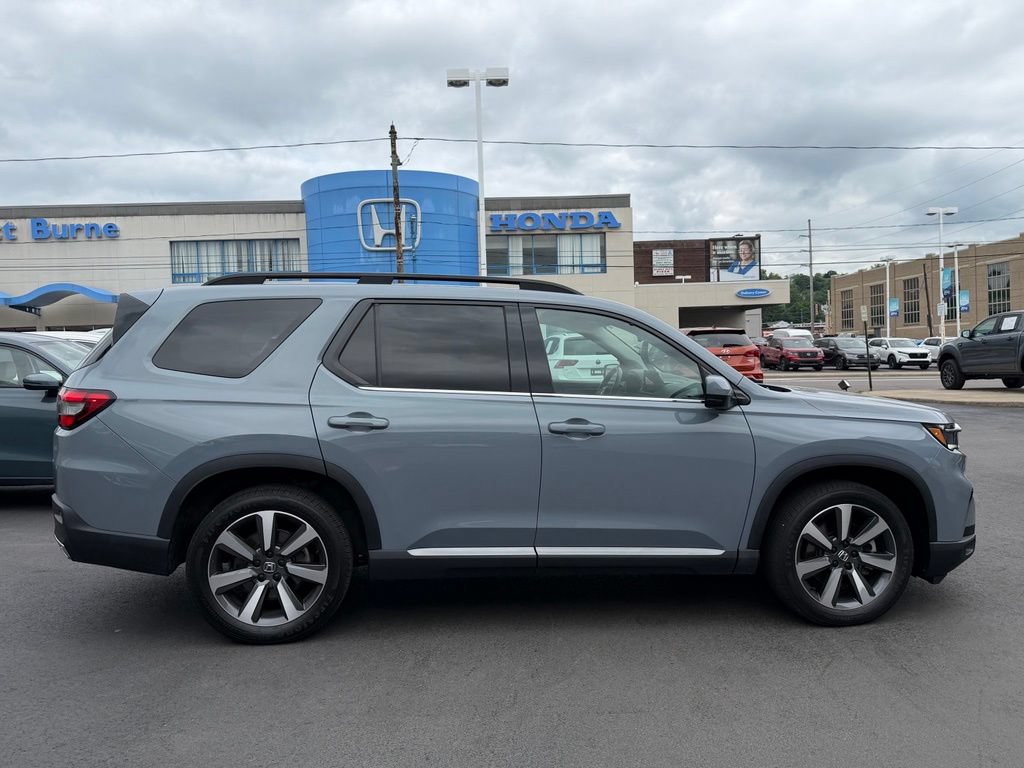 Certified 2023 Honda Pilot Touring image 30