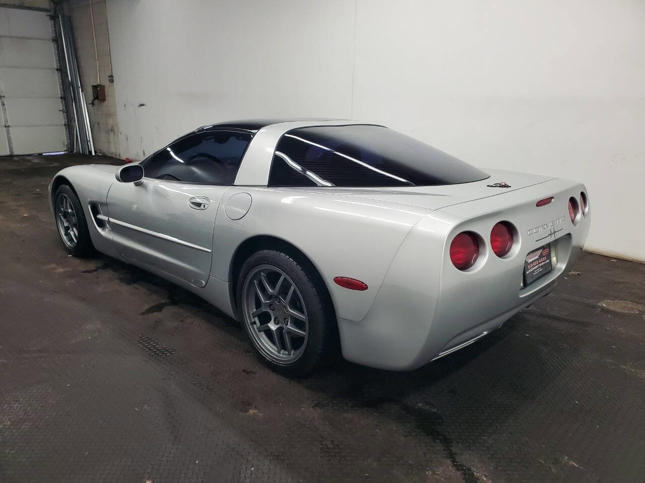 Used 1998 Chevrolet Corvette Coupe w/ Roof Pkg image 5