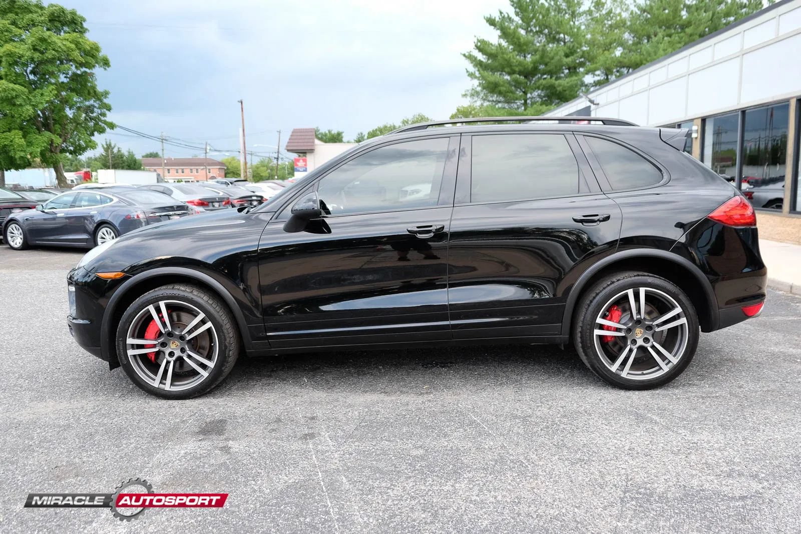 Used 2014 Porsche Cayenne Turbo AWD/4WD image 4