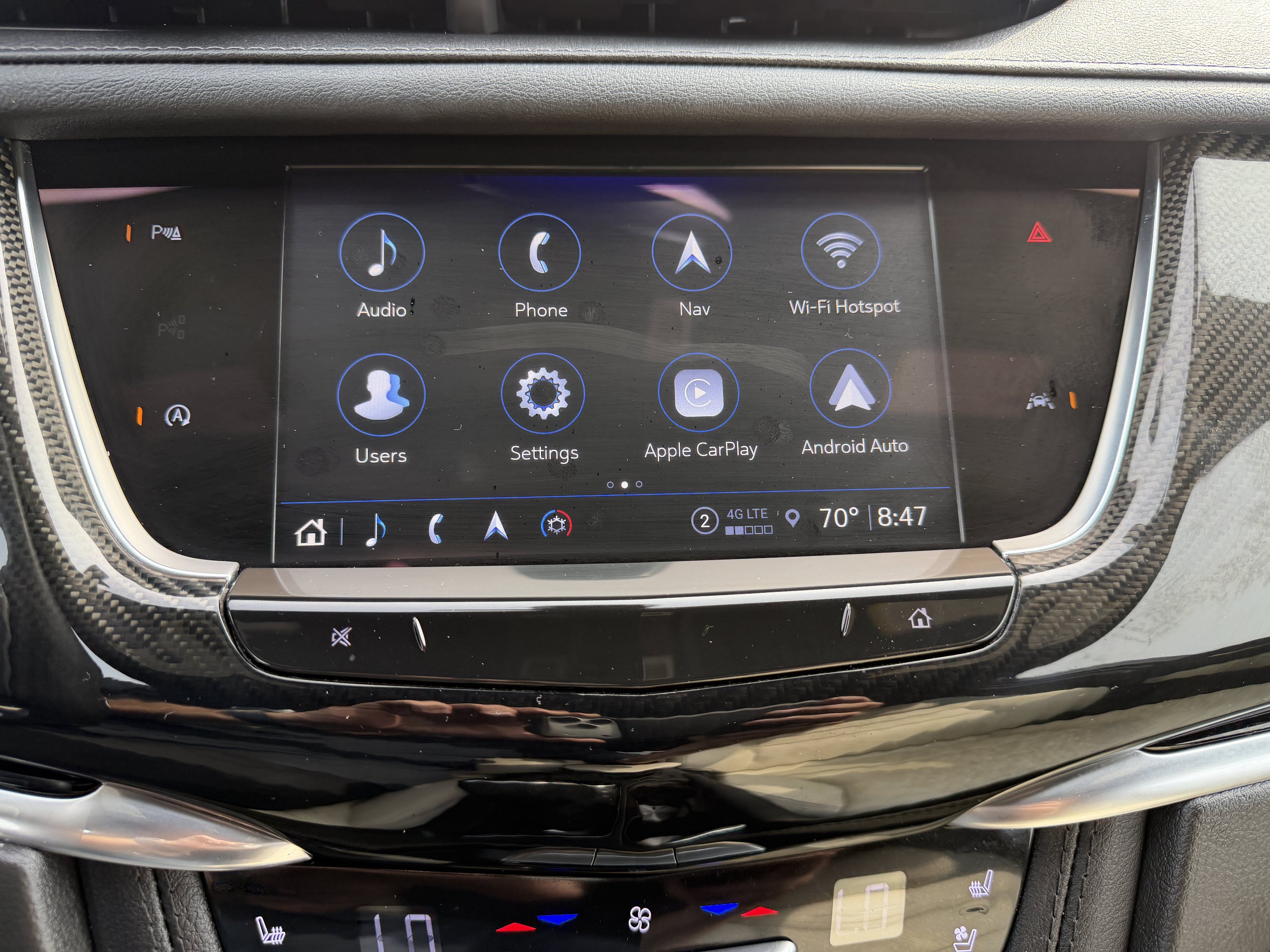 Used 2024 Cadillac XT6 Sport w/ LPO, Floor Liner Package AWD/4WD image 30