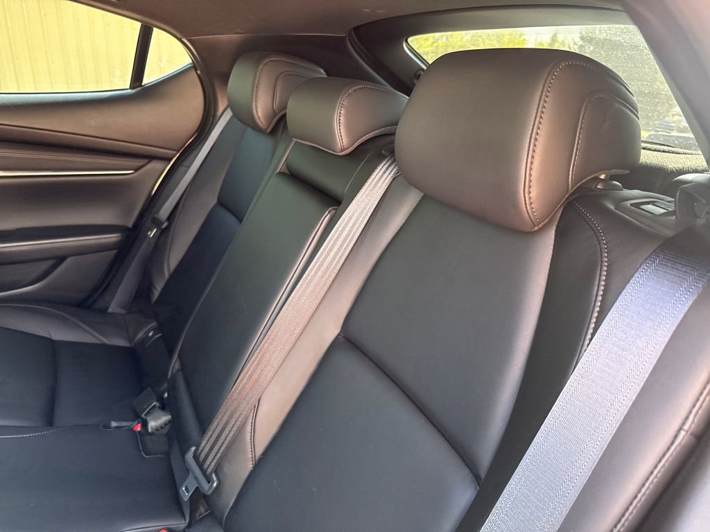 Used 2024 MAZDA MAZDA3 s FWD image 19