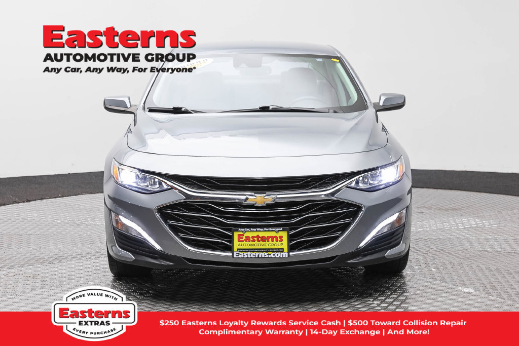 Used 2024 Chevrolet Malibu LT FWD image 3