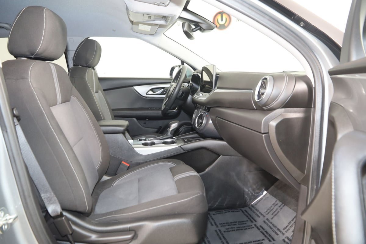 Used 2024 Chevrolet Blazer LT w/ Convenience Package FWD image 12