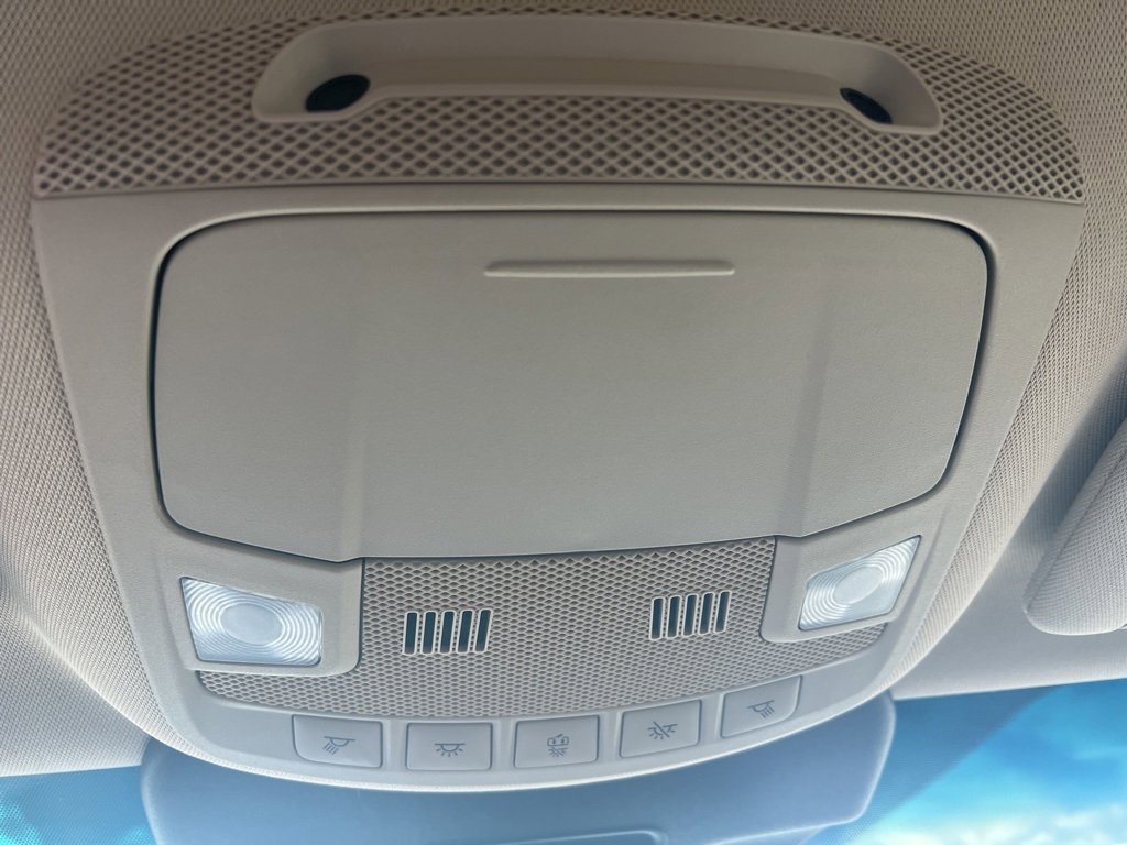 Used 2019 Lincoln Nautilus Select image 19