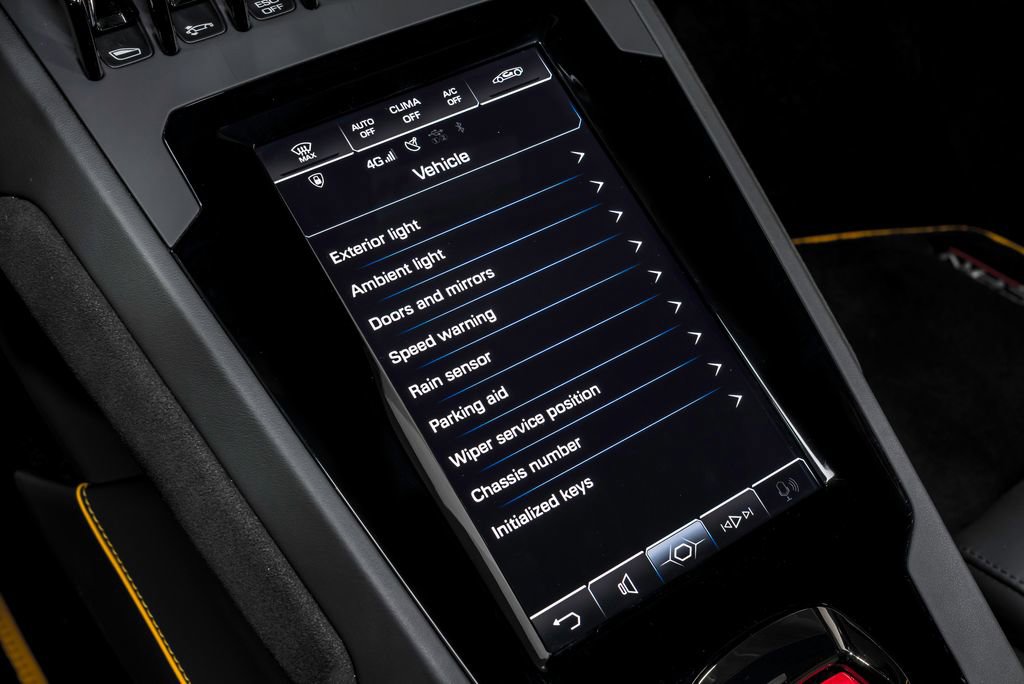 Used 2023 Lamborghini Huracan EVO image 27