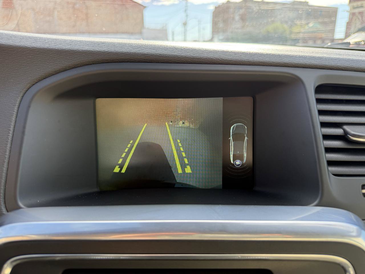 Used 2016 Volvo S60 T6 Platinum FWD image 12